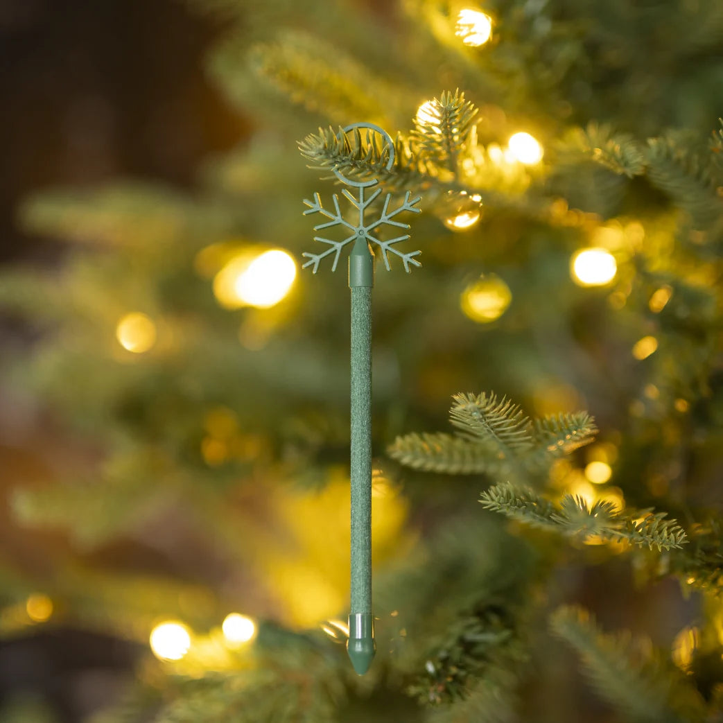 SCENTAIR® INTRODUCES HOLIDAY HANGERS TO LIVEN UP FAUX DECOR
